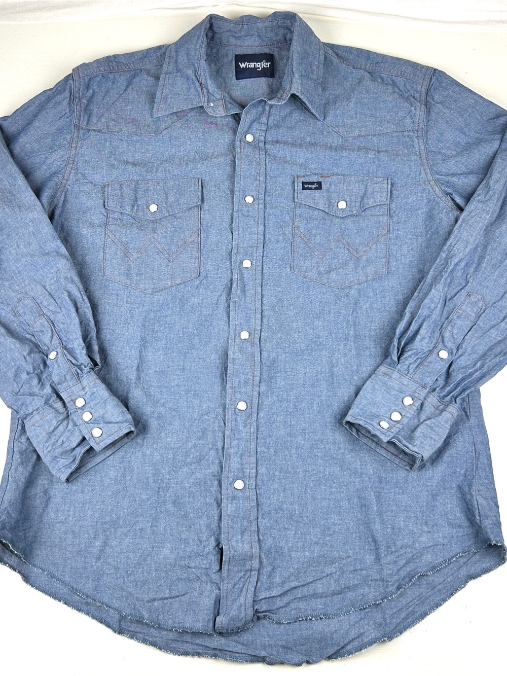 Vintage Wrangler Shirt Mens Large Blue Chambray Western Pearl Snap Button